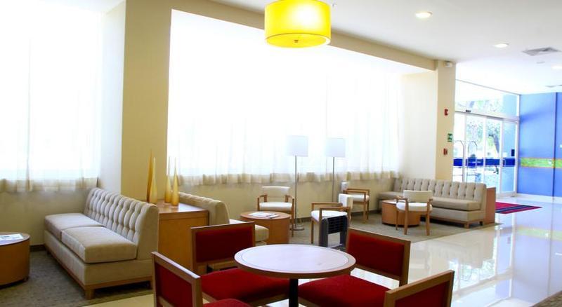 Hotel Hampton By Hilton Expo Guadalajara