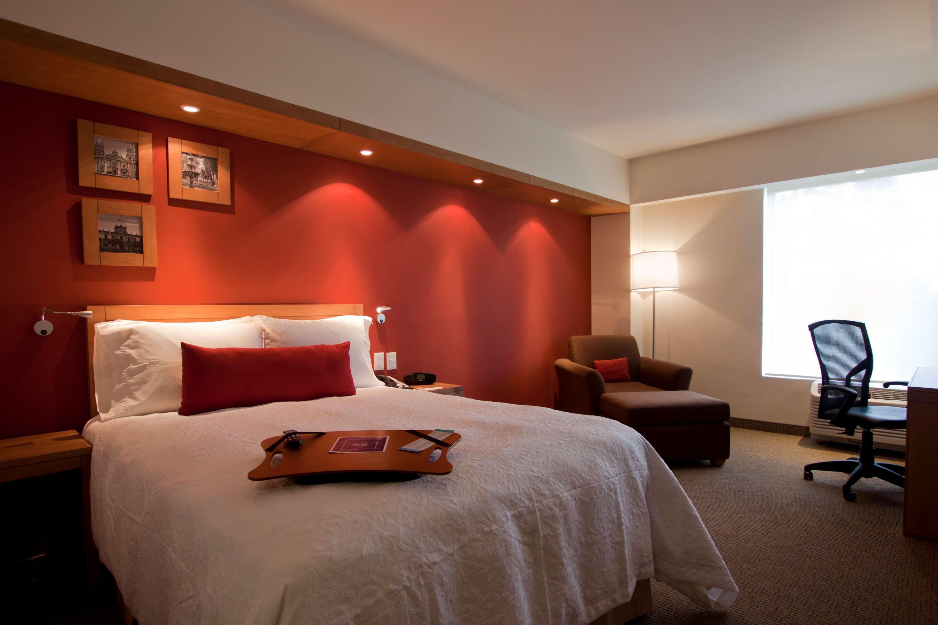 Hampton By Hilton Expo Hotel Guadalajara